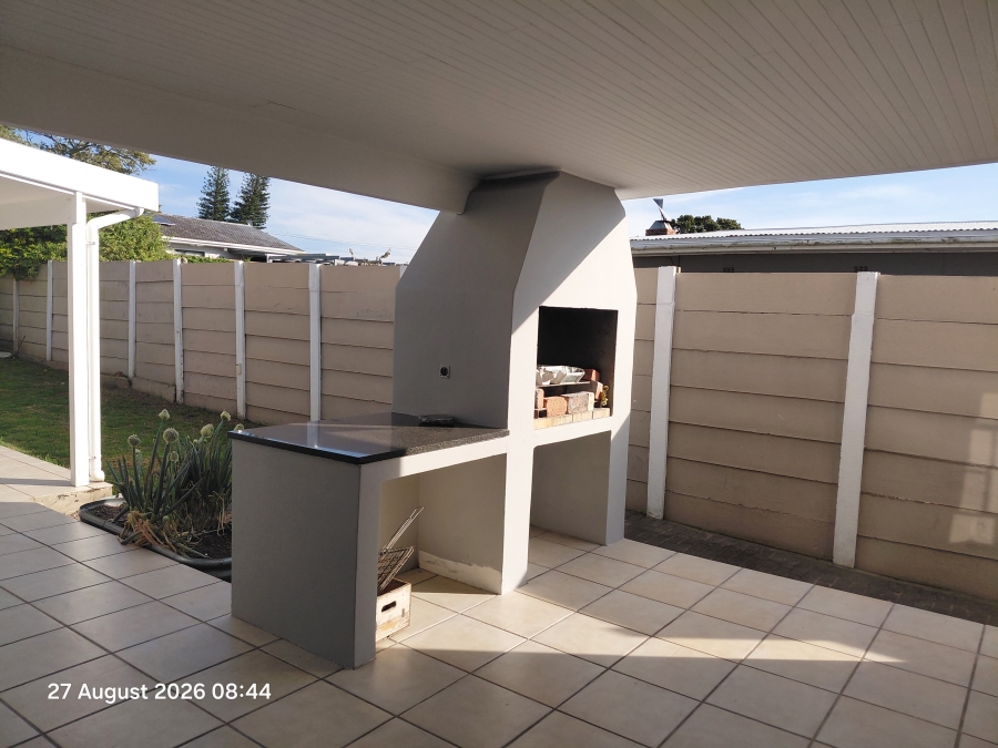 To Let 3 Bedroom Property for Rent in Mount Pleasant Eastern Cape